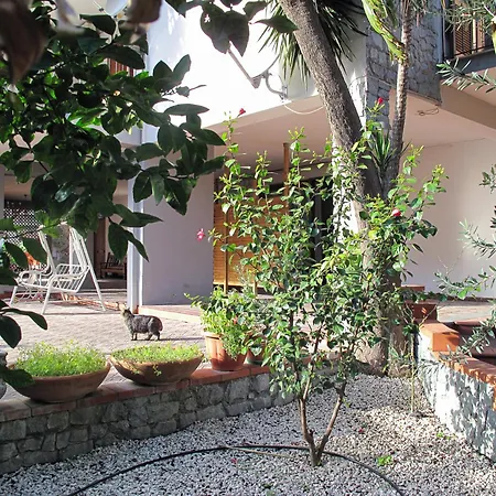 Apartment La Casa Di Emilia *
